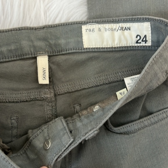 NWT Rag & Bone Skinny Jeans in Distressed Sage - Picture 7 of 12